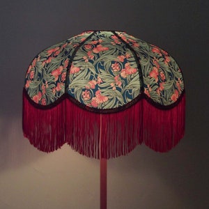 Fringe Japanese paper lampshade "Vilma".