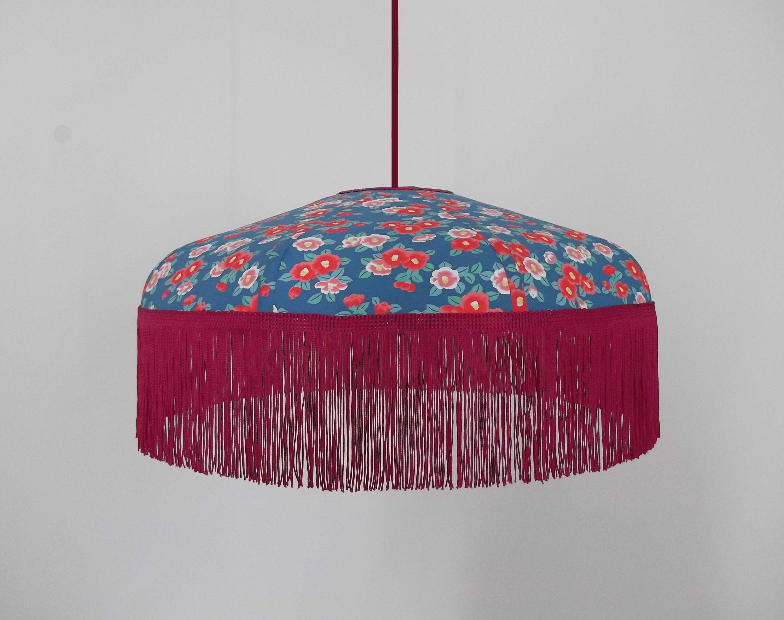 Retro pendant in Japanese paper with fringe "Emilia".