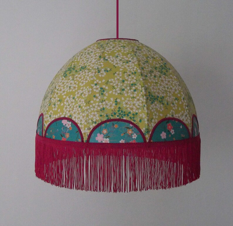 Dome-shaped suspension in Japanese paper with fringe Paula. image 2