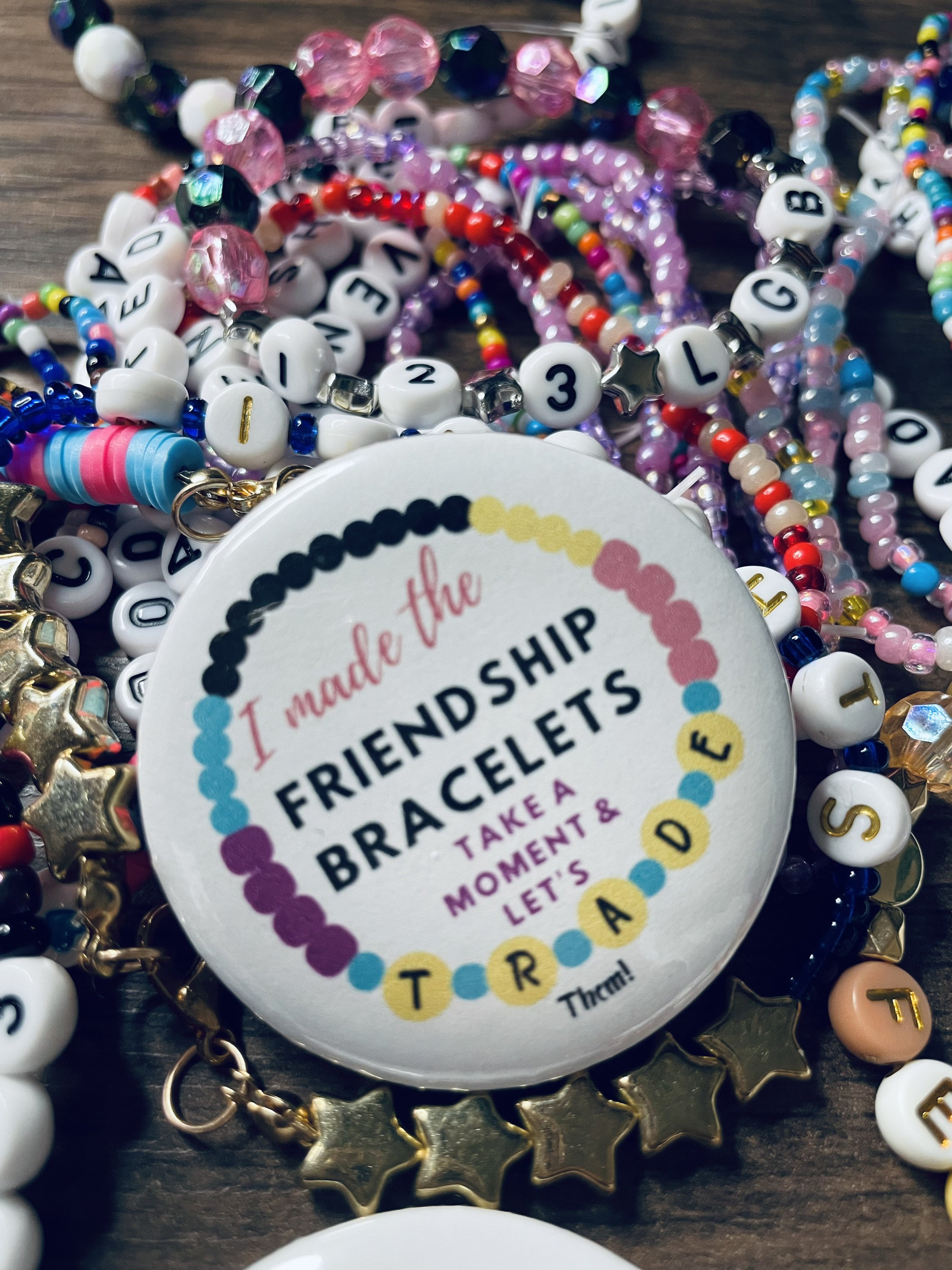 Beaded Friendship Bracelets: A Beginner's How-To Guide with Over 100 Designs [Book]