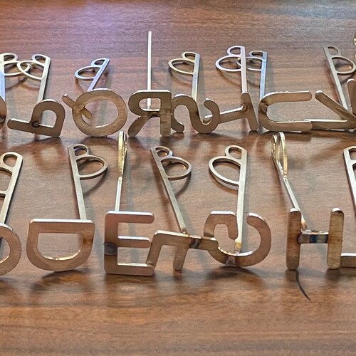 26 fers à repasser alphabet : 2,5 cm lettres de A à Z, pour chapeaux et travaux manuels
