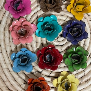 1&quot; Rustic metal rose-approx 1&quot; (many colors available) SKU# Rose120
