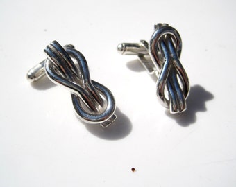 Silver knot cufflinks