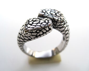 Silver snake ring