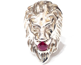 Silver lion ring