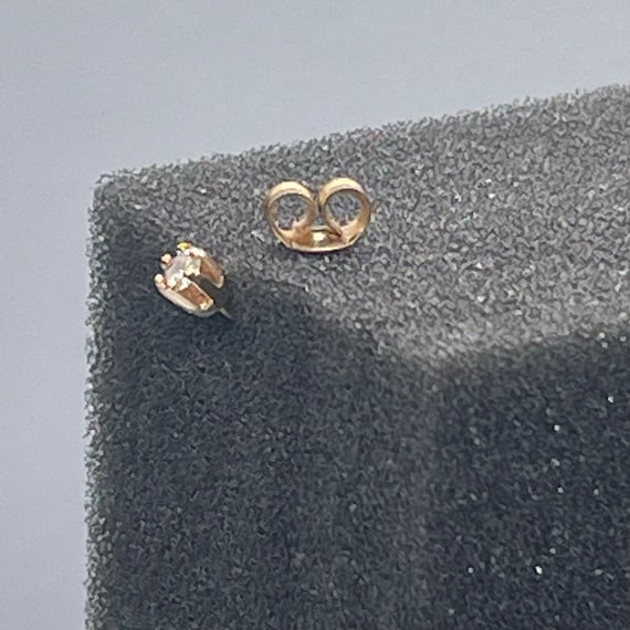 Single Stud diamond earring