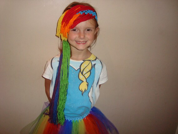 DIY Rainbow Dash Costume