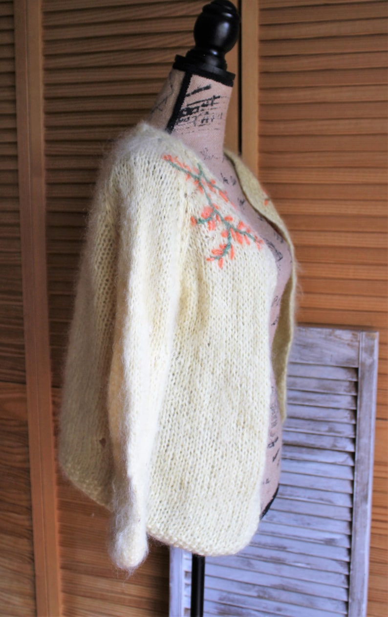 Hand knittedlight yellowcardigansweater but is a fixer upper Vintage Made in Italy Please read description! Super pretty