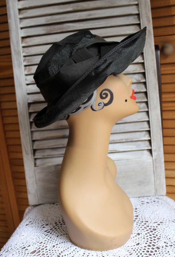 Vintage. Black/hat with bow. Cute hat. Adorable! - image 8