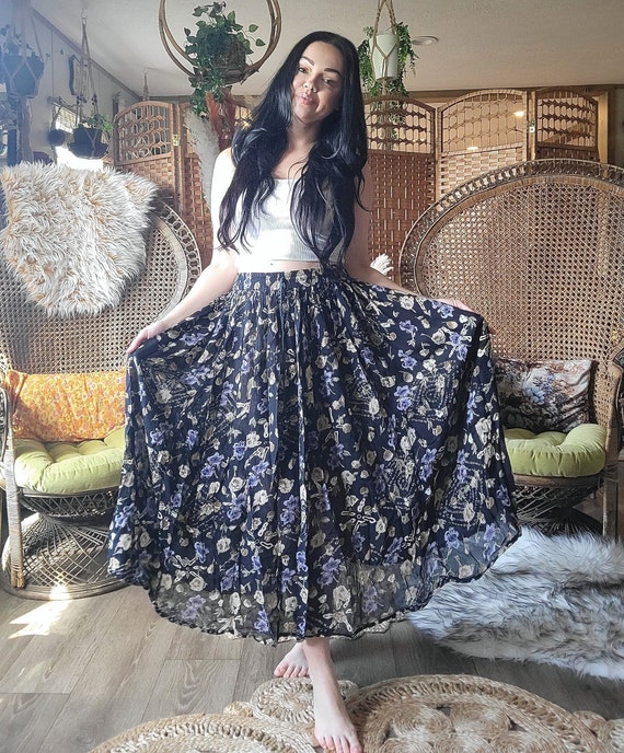 Vintage black blue white floral long skirt. Zontee