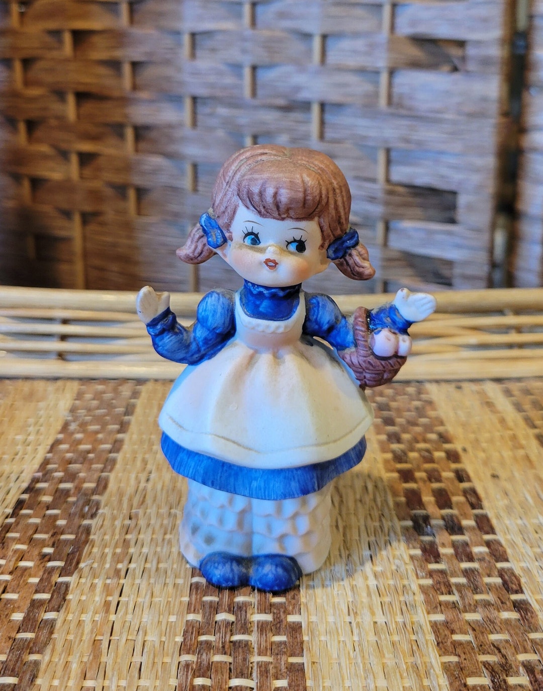 Vintage. Ceramic Knick Knacks. Little Girl Knick Knack. Made in Japan