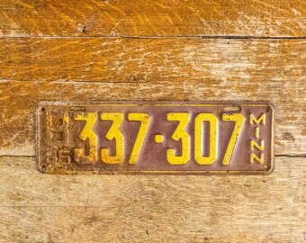 1932 Minnesota License Plate Vintage Maroon Wall Decor 337 307