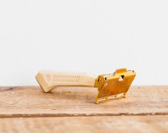 Gem Featherweight Brass Safety Razor