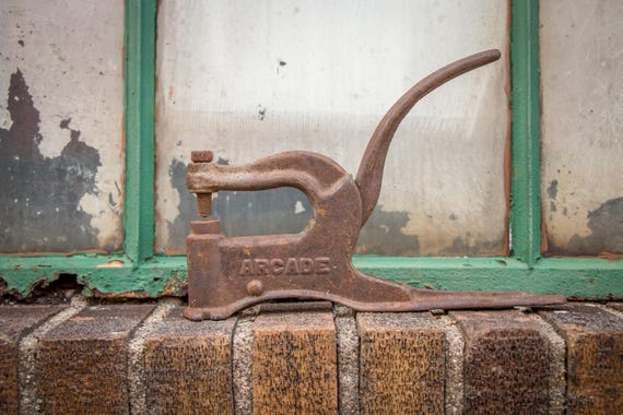Arcade Hand Rivet Press Vintage Leather Or Metal Craft Tool - Leather Rivet Hand Press Arcade Hand Rivet Press Vintage Leather Or Metal Craft Tool - Leather Rivet Hand Press