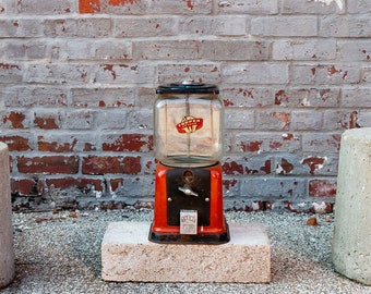 Victor V 1 Cent Topper Deluxe Decal Gumball Vending Machine