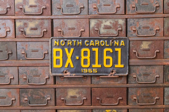 Old Photo 1965 North Carolina Horseless Carriage License Plate 