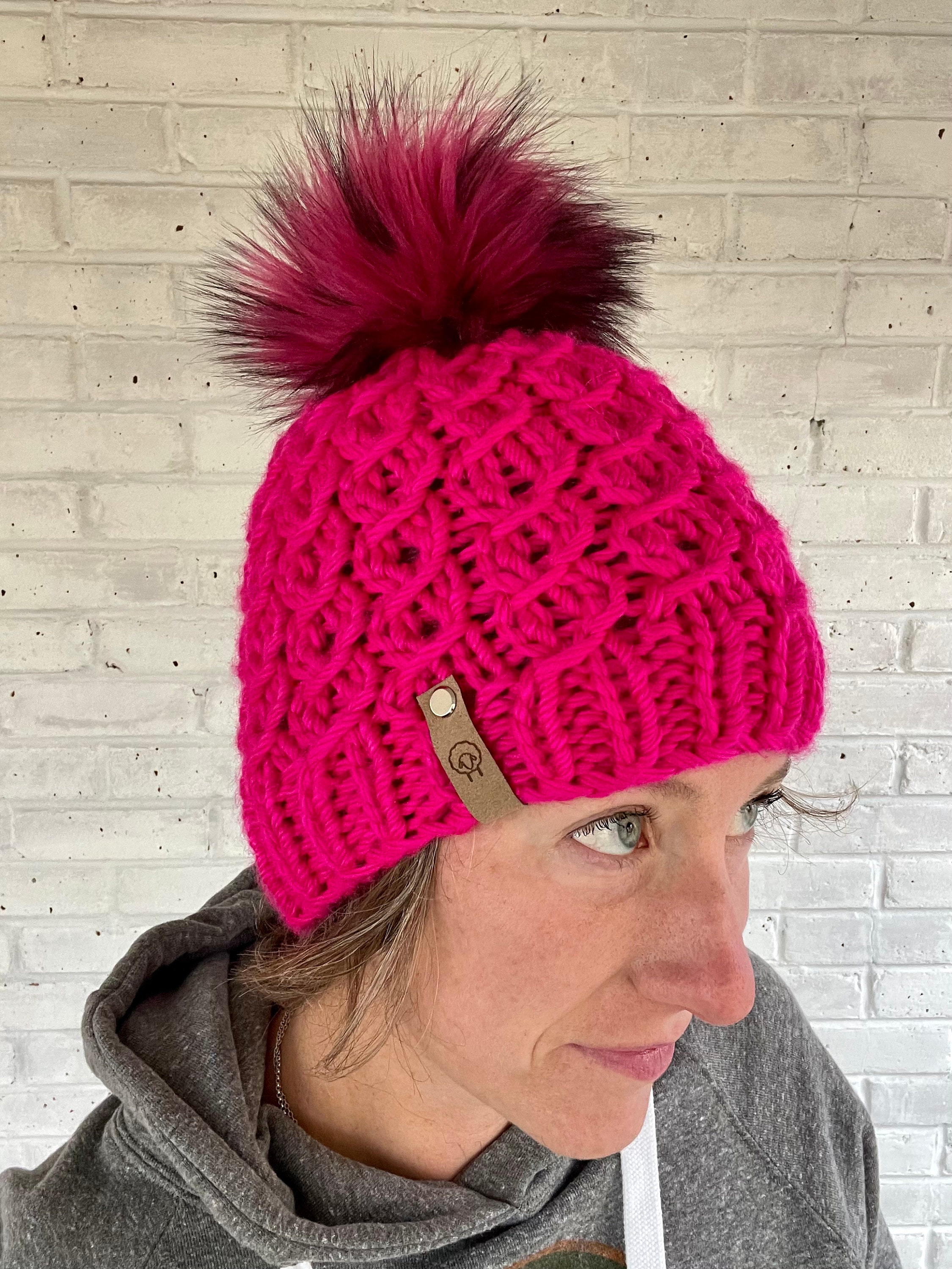 Handmade Chunky Knit Beanie With Faux Fur Pom Pom  display picture 3