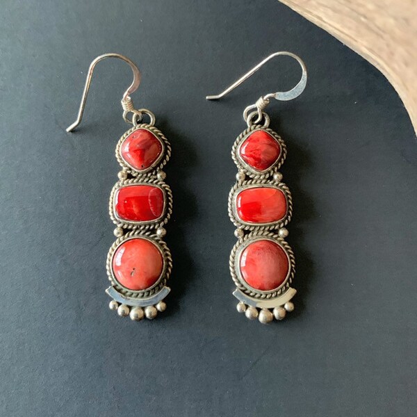 Native America Indian Jewelry, American Indian Earrings, SIGNED,Red Spiny Oyster Earrings, Native Indian Jewelry.