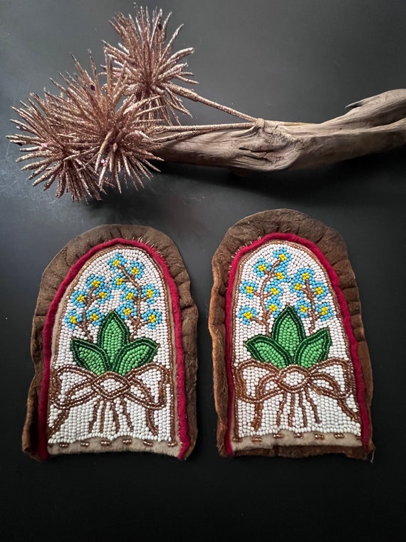 Beaded moccasin tops discount