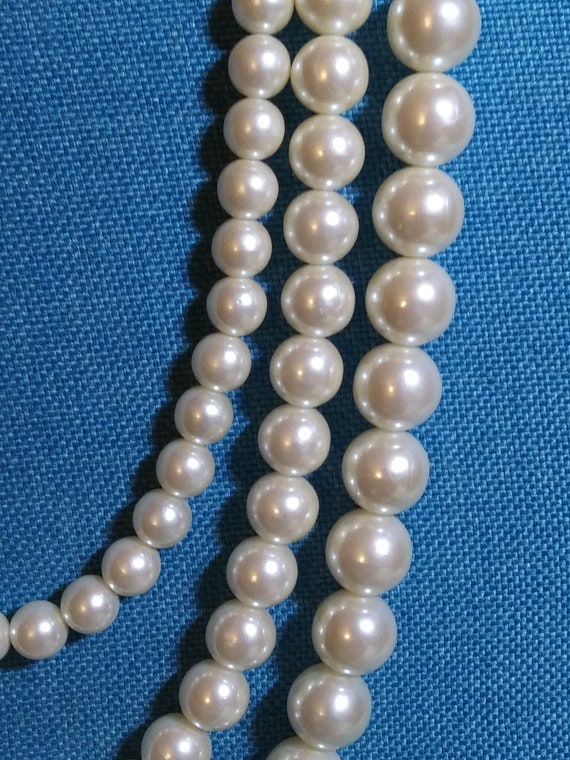 Adjustable Three Strand Peal Neckless - image 2