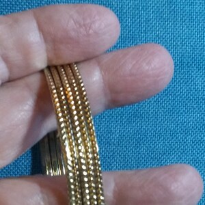 Bangle Gold Tone Bracelets (5).