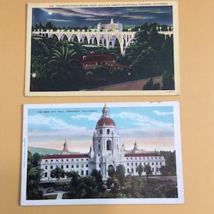 Carte postale représentant Colorado Street Bridge et Pasadena, hôtel de ville de Californie