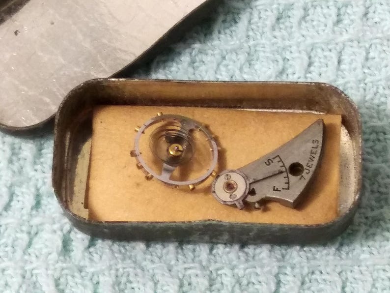 Vintage Waltham & Elgin Watch Parts Tins: 7 Jewel Movement image 1