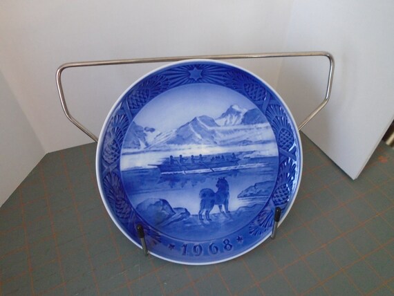 The Last Umiak ROYAL COPENHAGEN 1968 Christmas Plate