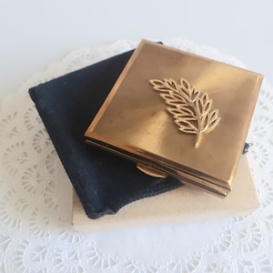 Vintage Kigu Powder Compact, Convertable, Unused, Boxed, 1950s, Leaf Design,  Gold Tone, Square Beauty Accessory, Mid Century Make Up