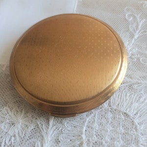 Vintage Kigu Powder Compact, Convertable, Unused, 1950s, Gold Tone, Beauty Accessory, Mid Century Make Up