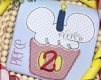 Camiseta de fiesta de cupcakes con orejas de ratón para segundo cumpleaños / Aplicación / Camiseta de cumpleaños personalizada