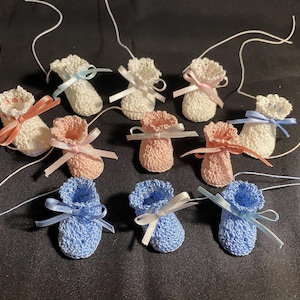 Miniature Crochet Baby Booties with Box, Baby Shower Gift, Tree Ornament, Shower Favor, Parent or Grandparent Gender Reveal, Tiny Booties
