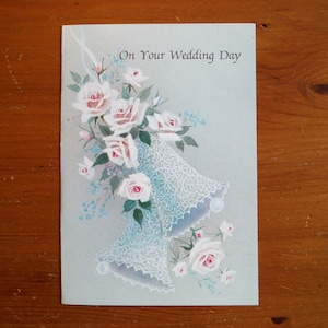 Tarjeta de boda vintage de los años 70 - Tarjeta de felicitación con campanas de boda estilo shabby chic de los años 70 - Tarjeta de boda vintage, efímera de diario basura