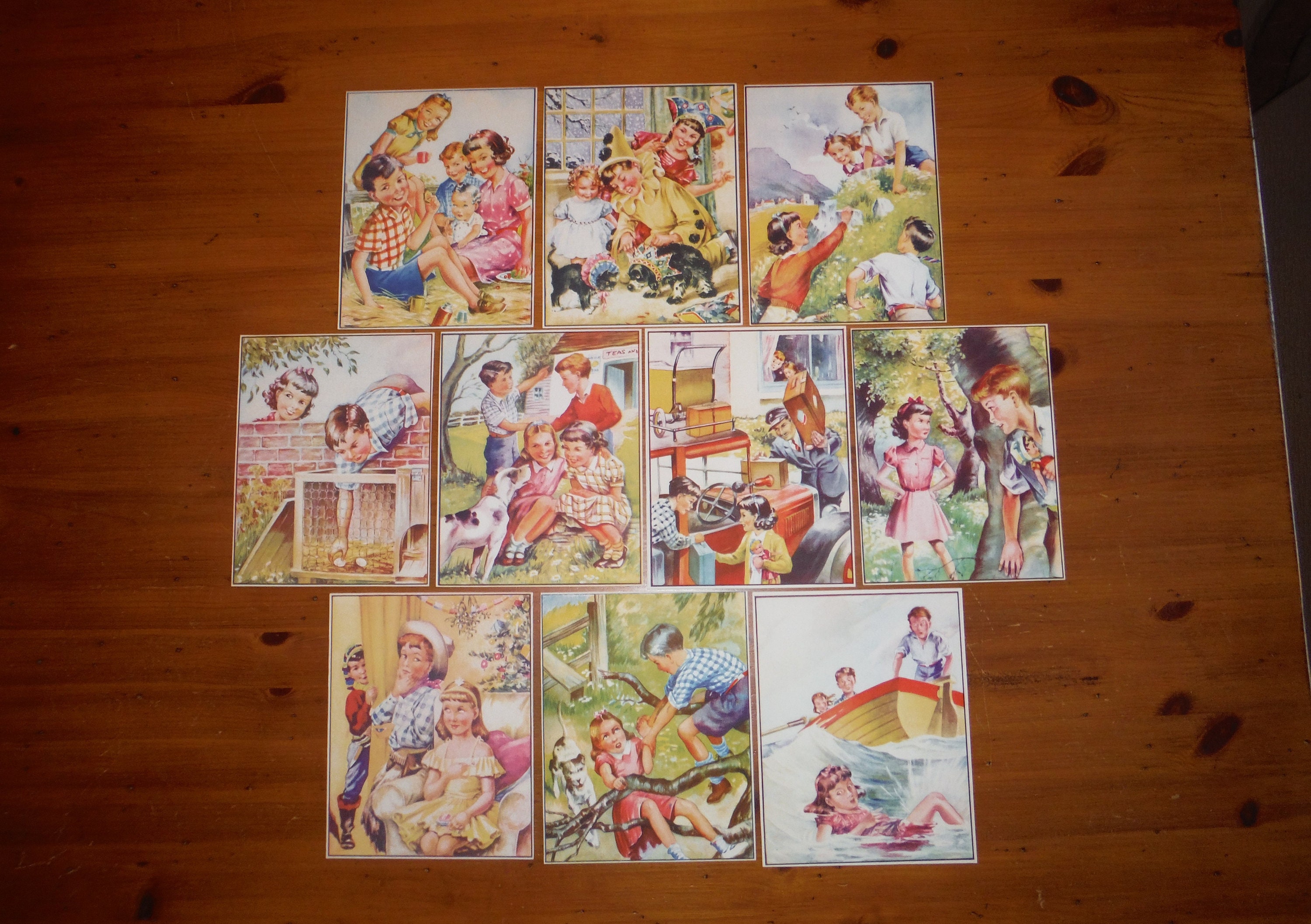 THE TWIDDLERS 12 Albums à colorier pour Enfants (format A5), 48