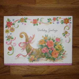 Cartão de aniversário retrô vintage dos anos 1970 - Cartão de feliz aniversário moderno e descolado - Cartão de aniversário floral com flores dos anos 70 Ephemera