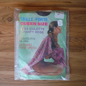 Vintage Mod Panty Hose Neu im Paket - 1970er Jahre Groovy Queen Size Strumpfhose Strumpfwaren Nylon Panti Hose - Retro Grau Damen Strümpfe