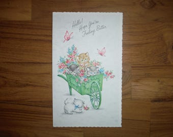 La mejor tarjeta vintage de los años 60 para desear una pronta recuperación: tarjeta de gatitos y gatos estilo shabby chic de los años 60 para desear una pronta recuperación; papel efímero de diario basura de los años 60 para desear una pronta recuperación.