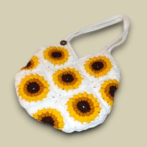 Monedero de ganchillo de girasol hecho a mano