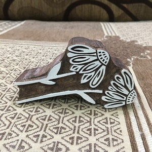 Double Daisy Flower Wooden Printing Block Stamp: Floral Elegance in Full Bloom...