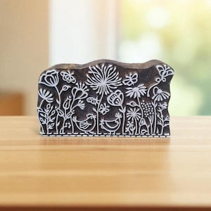 Drewniany blok drukarski „Łąka Kwiatowa”: indyjski ręcznie rzeźbiony stempel