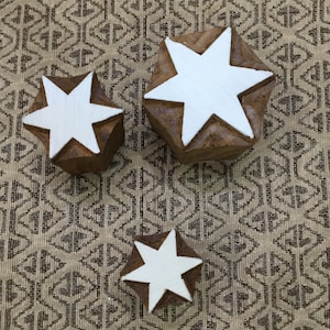 Sterrenpracht: stelletje sterren Indiase houten drukblokstempels, aardewerkstempel keramische mal tjap batikdruk bloemen gesneden postzegels.