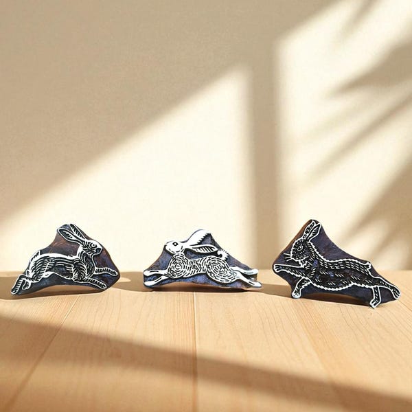 Leaping Hare Printing Block, Indian Wood Carving (7x4.5cm)