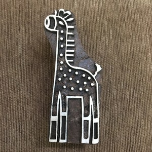 Bloc d'impression indien en bois – Grande girafe, bloc d'impression indien en bois sculpté à la main ; tampon textile; tampon de poterie,