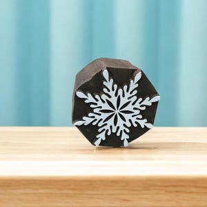 雪の結晶、手彫りのインドの木版印刷、織物スタンプ、陶器スタンプ、