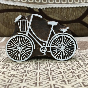 Ruedas atemporales: bloque de impresión de madera de la India: diseño intrincado de bicicletas, sello de cerámica tjap, impresión batik, sellos florales tallados.