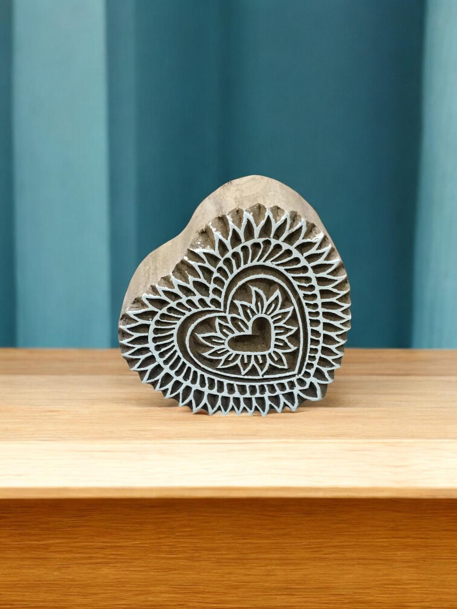 Holzschnitzerei - Etsy 日本