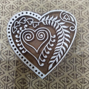 Detailed heart pottery stamp ceramic mold scrapbooking tjap batik printing floral carved stamps.