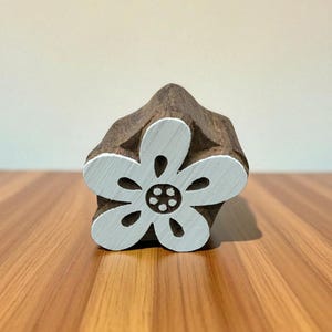 Playful Blooms: Small Funky Daisy Flower Indian Wooden Printing Block, hand carved Indian wood printing block; textile stamp; pottery stamp,