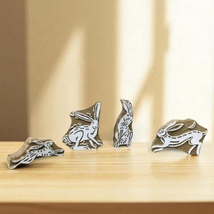 Hopping Harmony: un gruppo di lepri Blocchi di stampa in legno Timbri, blocco di stampa in legno indiano intagliato a mano; timbro tessile; timbro in ceramica,