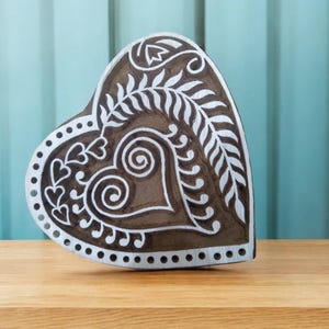 Detailed heart pottery stamp ceramic mold scrapbooking tjap batik printing floral carved stamps.